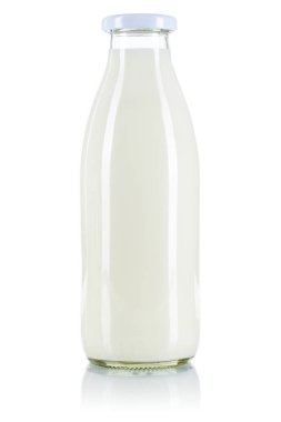 Beyaz bir arka plan üzerinde izole süt şişesi