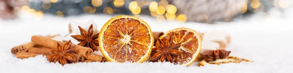 Weihnachten Dekoration Orange Früchte Kräuter Backen Bäckerei Banner Schnee Winter — Stockfoto