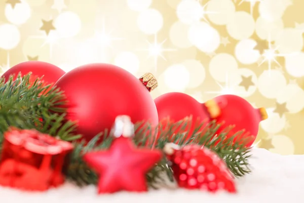 Bolas Natal Vermelho Decoração Dourada Bugigangas Estrelas Neve Copyspace Cópia — Fotografia de Stock