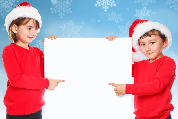 Niños Niños Navidad Santa Claus Nevando Apuntando Buscando Espacio Copia —  Fotos de Stock