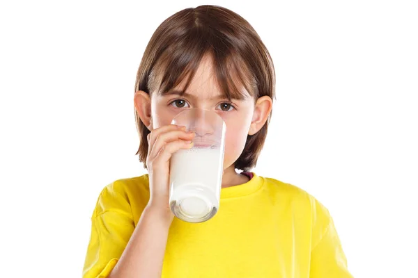 Kind meisje drinken melk Kid glas gezond eten geïsoleerd op WH — Stockfoto