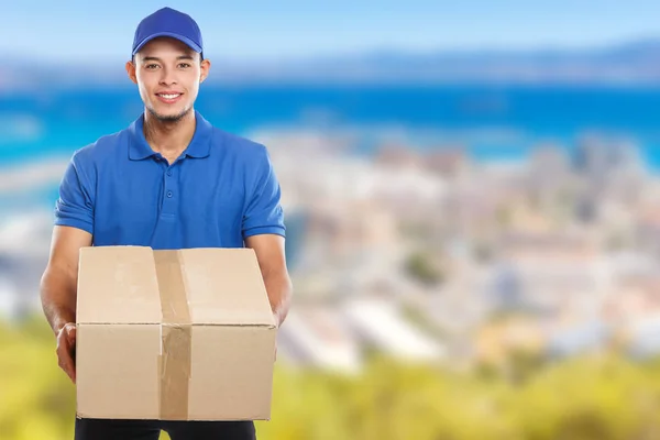Parcel entrega serviço caixa pacote ordem entregando trabalho jovem l — Fotografia de Stock