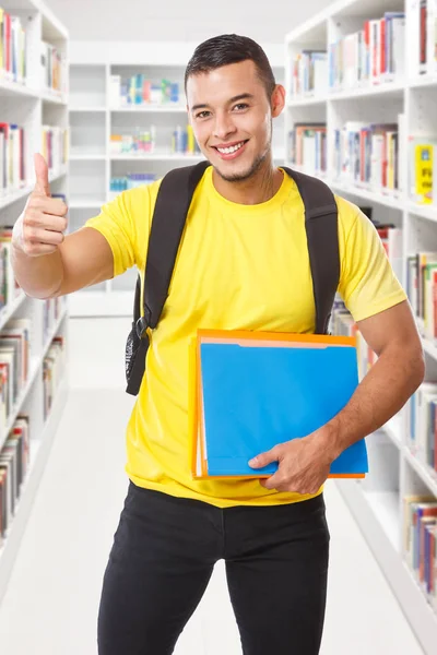 Student framgång framgångsrika tummen upp bibliotek lärande porträtt f — Stockfoto