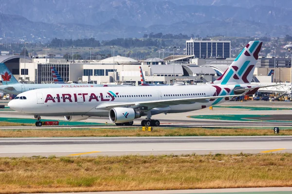 Αεροπλάνο Airbus A330-200 Los Angeles airport — Φωτογραφία Αρχείου