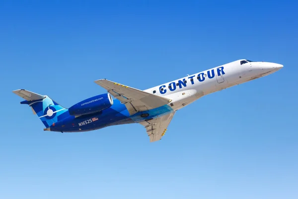 Contour Airlines Embraer ERJ 135 airplane — Stock Photo, Image