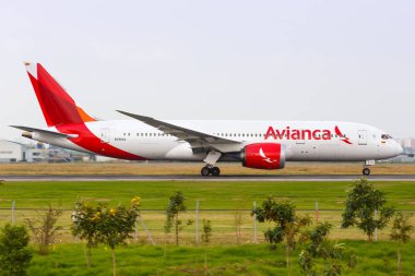 Avianca Boeing 787 Dreamliner uçağı Bogota Havaalanı