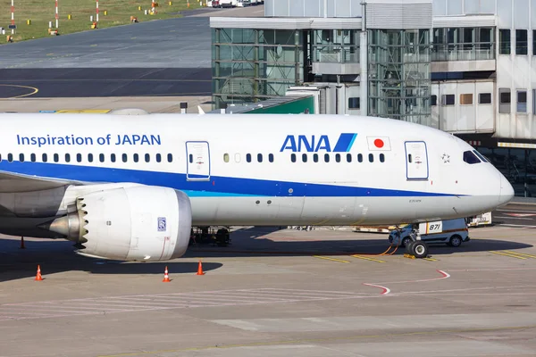 ANA All Nippon Airways Boeing 787-9 Dreamliner plane Dusseldo — 스톡 사진