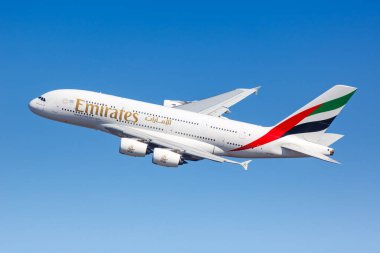 New York Şehri, New York 1 Mart 2020 Emirates Airbus A380-800 New York JFK havaalanı (JFK).