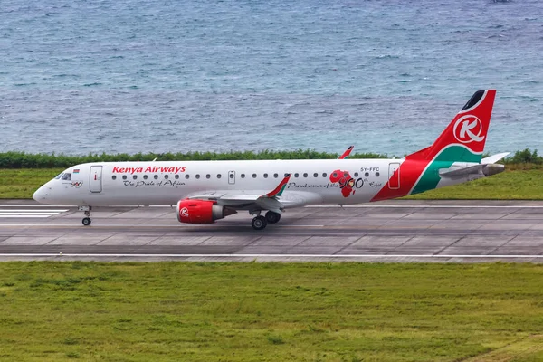Mahe Seychellen Februari 2020 Kenya Airways Embraer 190 Vliegtuig Luchthaven — Stockfoto