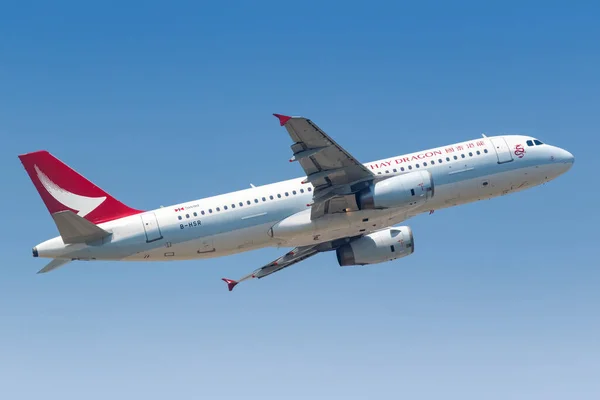 Hong Kong Çin Eylül 2019 Cathay Dragon Airbus A320 Uçağı — Stok fotoğraf