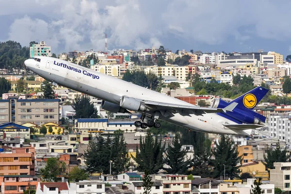 Quito Ecuador June 2011 Lufthansa Cargo Mcdonnell Douglas 11F Airplane — Stock Photo, Image