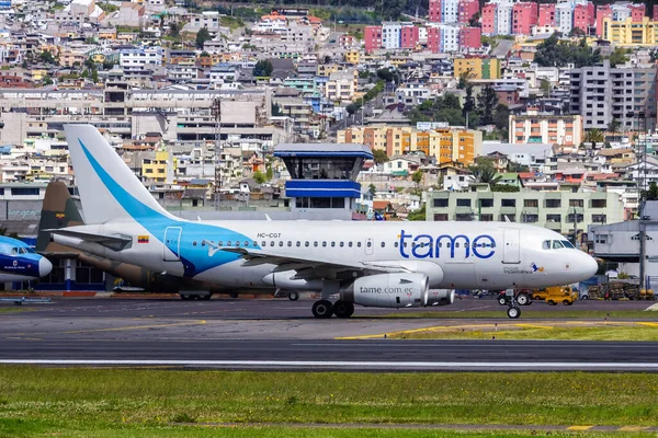 Quito Ecuador Juni 2011 Tame Ecuador Airbus A319 Flugzeug Auf — Stockfoto