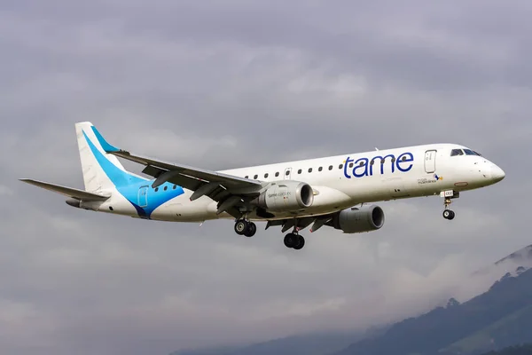 Quito Ecuador June 2011 Tame Ecuador Embraer 190 Airplane Quito — Stock Photo, Image