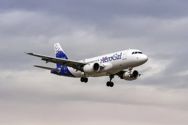 Quito Ecuador June 2011 Aerogal Airbus A319 Airplane Quito Airport — Stock Photo, Image