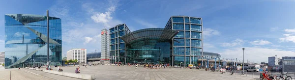 德国柏林 2020年8月20日柏林主要火车站德国哈伯夫火车全景现代建筑 — 图库照片