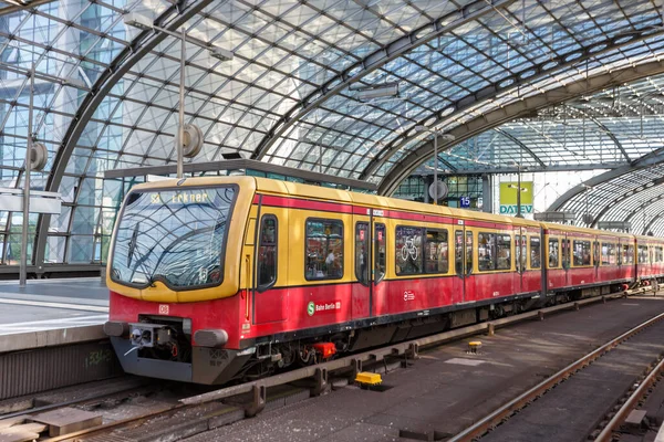 Берлин Германия Августа 2020 Года Bahn Berlin Suburban Train Bahn — стоковое фото