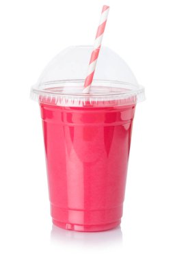 Meyve suyu, çilek suyu, saman, içecek, çilek fincanı, beyaz arka planda izole edilmiş.