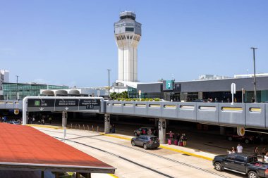 San Juan, Porto Riko - 4 Ağustos 2025: Porto Riko 'daki San Juan Havaalanı Terminali.