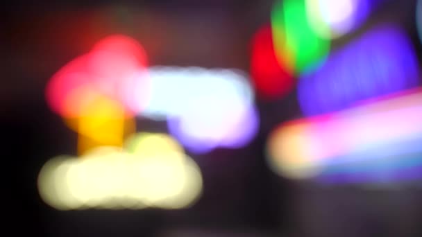 彩色霓虹灯在车间, 五颜六色的霓虹灯的标志 — 图库视频影像