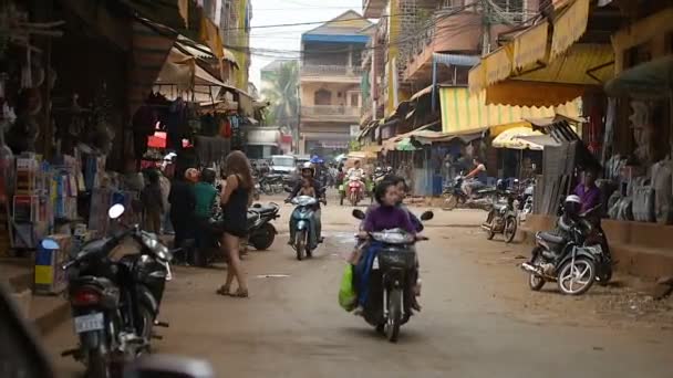 Trafic Banlung Stadt Tagsüber Die Menschen Vor Ort Und Ihr — Stockvideo