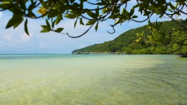 Vista Ensolarada Ilha Tropical Saracen Bay Beach Koh Rong Samloem — Vídeo de Stock