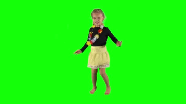 Dancing little blond girl on a Green Screen — Stock Video