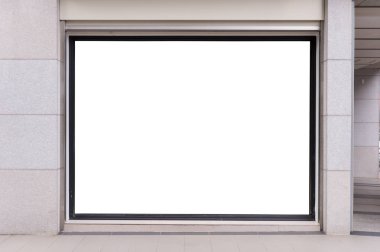 Büyük Pencere ve İsim Yeri olan Dükkan Dükkanı Önü