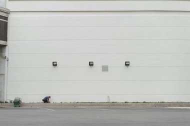 Sokak duvarı arka planı, endüstriyel arka plan, depo tuğla duvarlı boş Grunge şehir sokağı