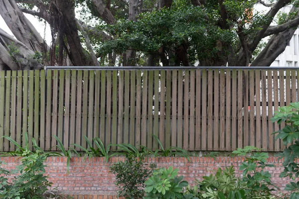 Sokak duvarı arka planı, endüstriyel arka plan, depo tuğla duvarlı boş Grunge şehir sokağı