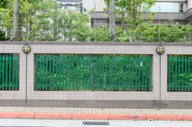 Sokak duvarı arka planı, endüstriyel arka plan, depo tuğla duvarlı boş Grunge şehir sokağı