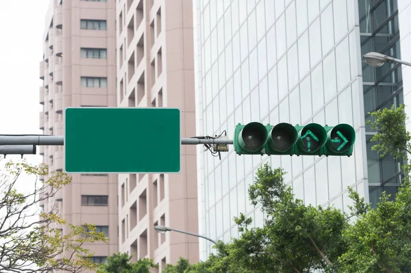 Cartelera Grande Blanco Una Pared Calle Pancartas Con Espacio Para —  Fotos de Stock