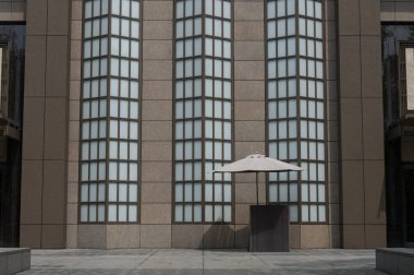 Sokak duvarı arka planı, endüstriyel arka plan, depo tuğla duvarlı boş Grunge şehir sokağı