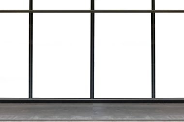 Büyük Pencere ve İsim Yeri olan Dükkan Dükkanı Önü