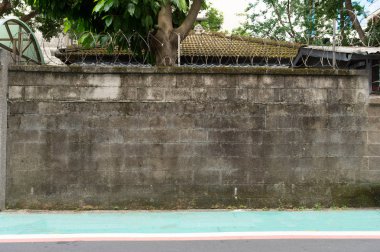 Sokak duvarı arka planı, endüstriyel arka plan, depo tuğla duvarlı boş Grunge şehir sokağı