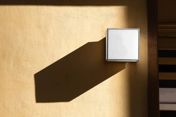 Cartelera Grande Blanco Una Pared Calle Pancartas Con Espacio Para —  Fotos de Stock