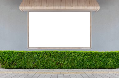 Büyük Pencere ve İsim Yeri olan Dükkan Dükkanı Önü
