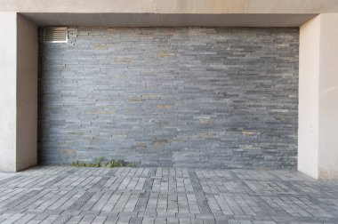 Sokak duvarı arka planı, endüstriyel arka plan, depo tuğla duvarlı boş Grunge şehir sokağı