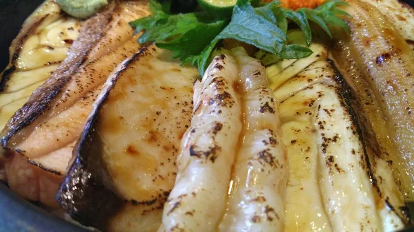 刺身刺身海鮮丼の刺身ご飯、どんぶり、j — ストック写真