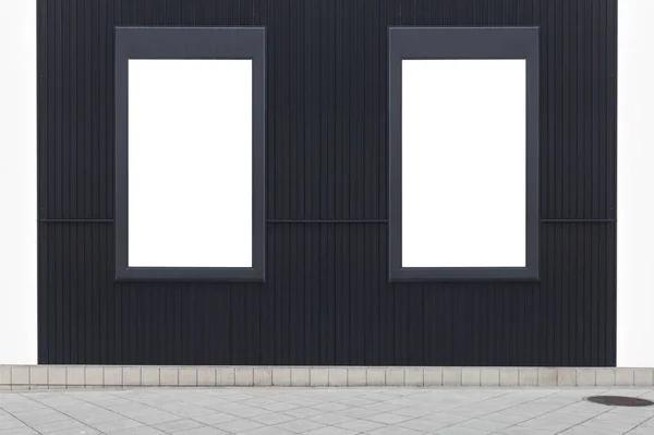 模板灰色墙与空白窗口和路面 — 图库照片