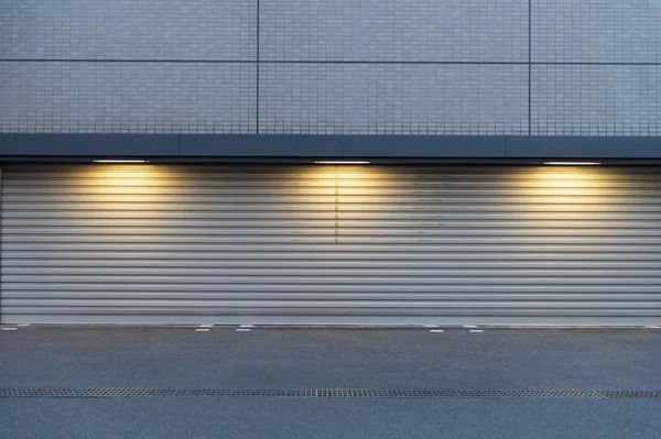 Fabrikada Depoda Garajda Endüstriyel Depoda Kullanılan Otomatik Metal Paten Kapısının — Stok fotoğraf