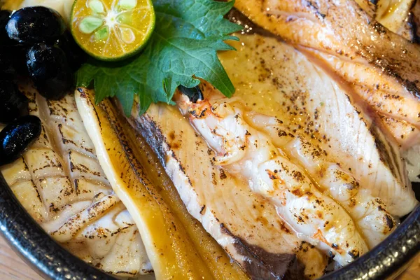 刺身生魚海鮮丼 刺身丼 どんぶり 日本料理 — ストック写真