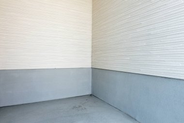 Odadaki boş köşe.