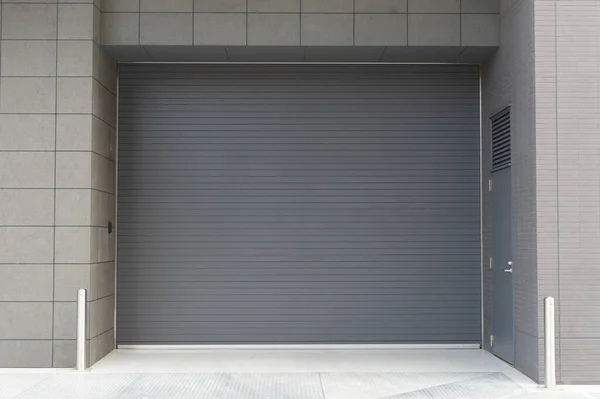 Primer Plano Puerta Automática Rodillo Metal Utilizado Fábrica Almacenamiento Garaje — Foto de Stock