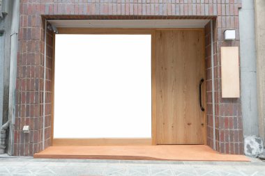 Büyük Pencere ve İsim Yeri olan Dükkan Dükkanı Önü