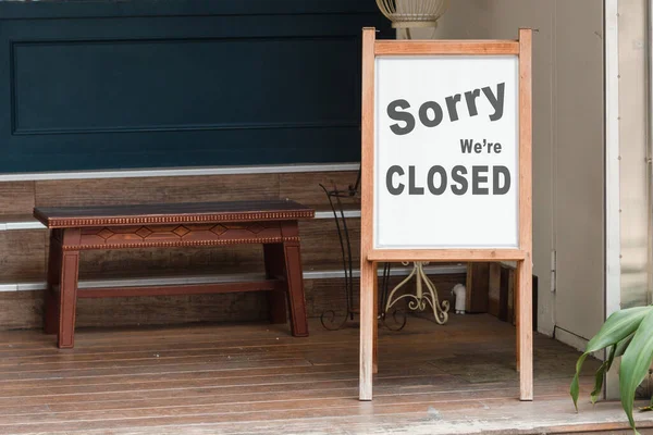Desculpe Nós Somos Sinal Fechado Pendurado Fora Restaurante Loja Escritório — Fotografia de Stock