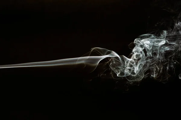 Fumaça Isolada Fundo Escuro — Fotografia de Stock