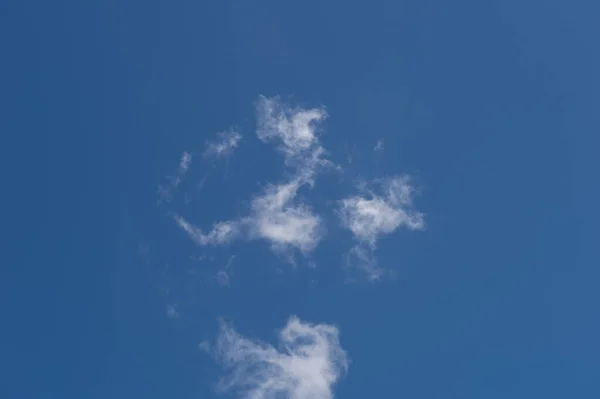 Felhő Formák Kék Elvont Felhő Formák Gyönyörű Kék Háttér — Stock Fotó
