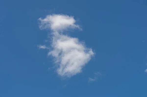 Formas Nuvem Céu Azul Abstrato Formas Nuvem Com Belo Fundo — Fotografia de Stock
