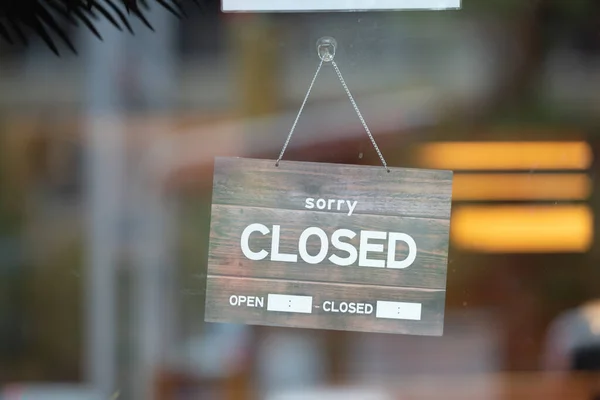 Sorry Zijn Gesloten Bord Opknoping Buiten Een Restaurant Winkel Kantoor — Stockfoto