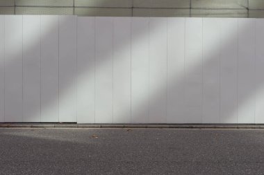 Sokak duvarı arka planı, endüstriyel arka plan, depo tuğla duvarlı boş Grunge şehir sokağı